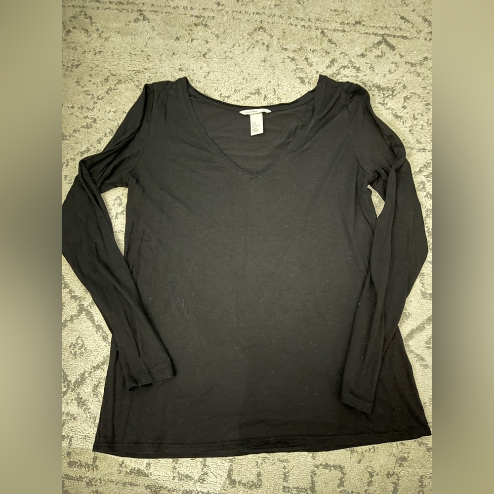 Black, v-neck, long sleeve t-shirt, size small, H&M